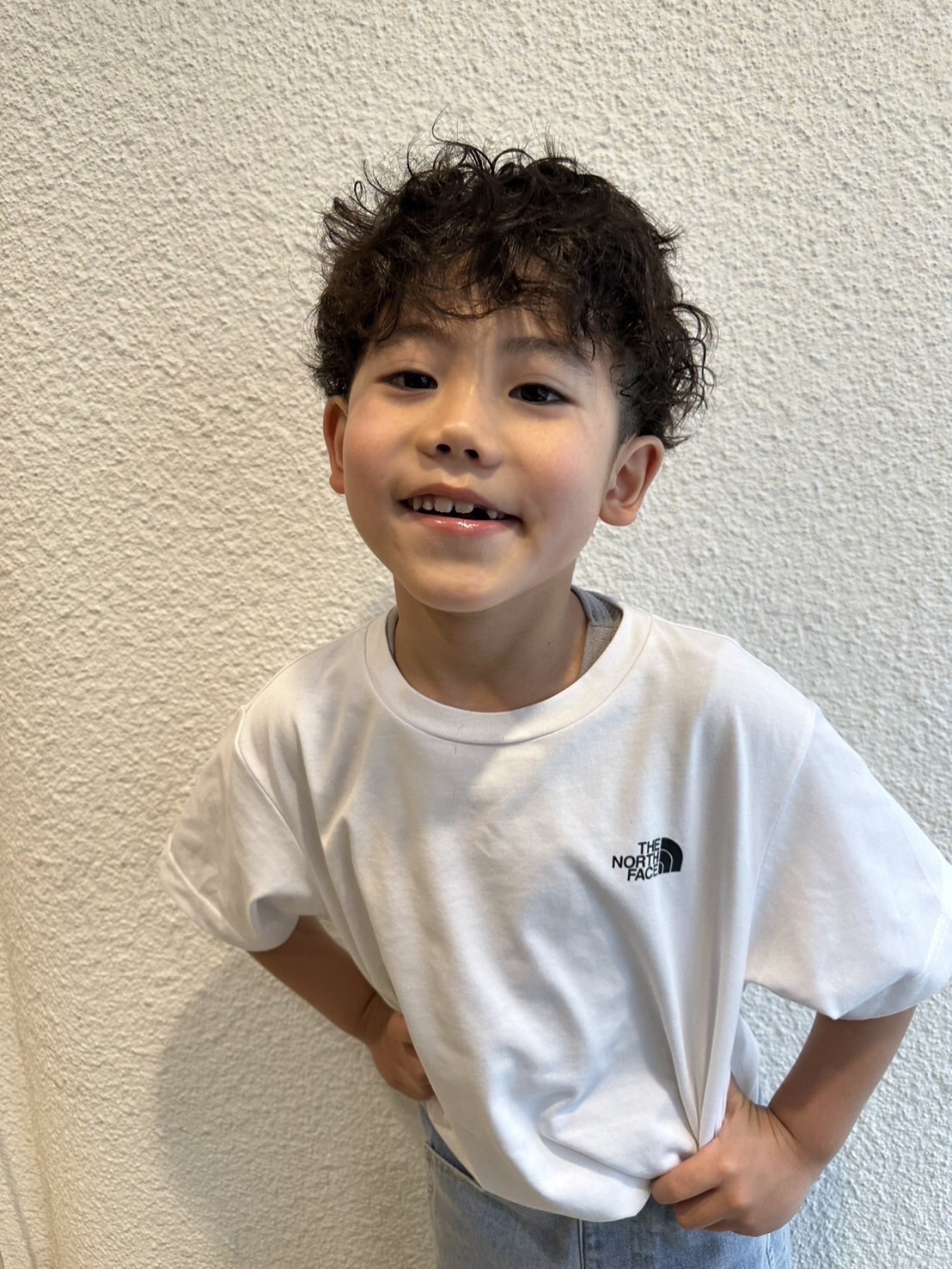 【野田阪神】≪社会保険完備≫≪月給28万円保障≫≪完全週休2日制≫40％の高還元率でがっつり稼げます！地域の方に愛されるメンズサロン。優しいスタッフさんばかりなので働きやすさ抜群のサロン「HOMME GRAND（オムグランド）」からスタイリスト（美容師・理容師）の求人★☆