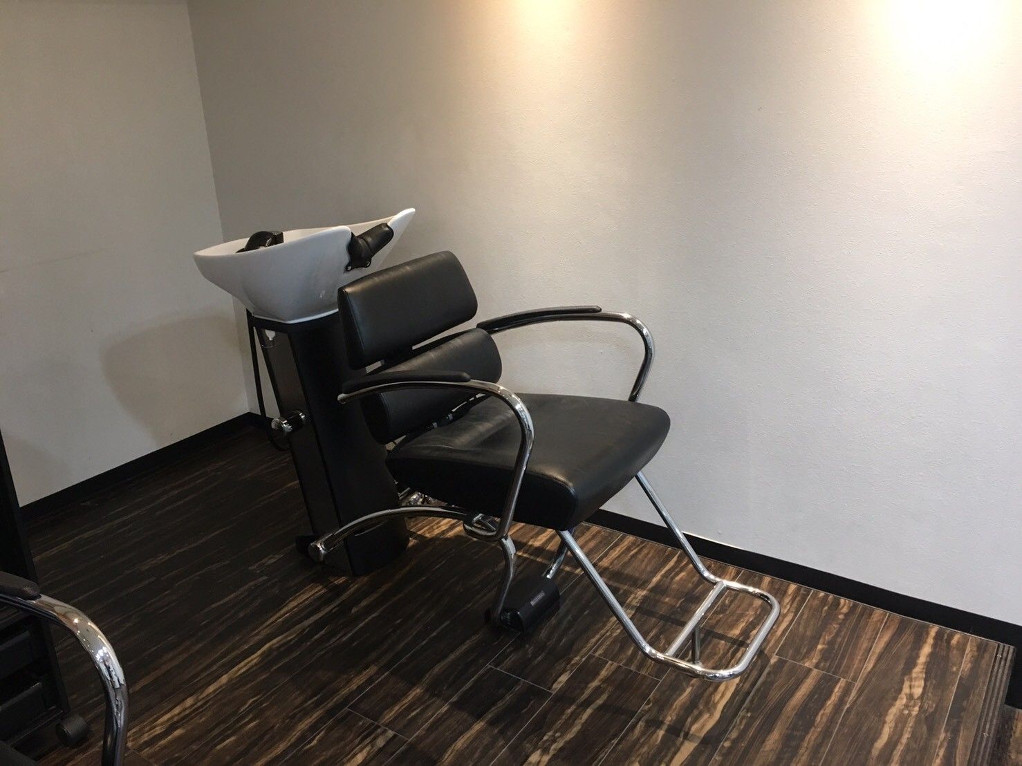 【堺東】≪社会保険完備≫≪週休2日or3日制≫≪20時までには退勤可能≫完全予約制の女性専用サロン!お休みをしっかりとりながら、安定して稼げます♪働きやすい環境なので長く仕事を続けられますよ!Dears 堺東店(ディアーズサカイヒガシテン)からスタイリスト(美容師)の求人☆★☆