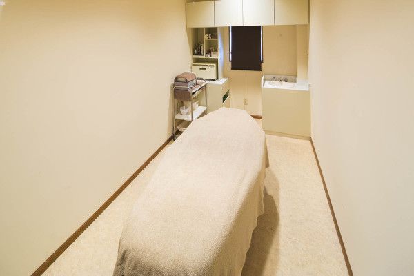 【徳重】好条件サロン！《産休、育休あり》《年1回9連休取得可能》《社保完備》《年間休日112日》「HAIR＆ESTHE Rian tokushige（ヘアーアンドエステ リアン トクシゲ）」からエステティシャンの求人★★