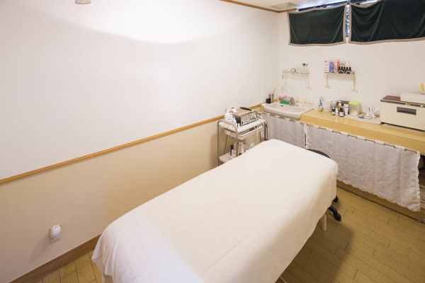 【はなみずき通】≪完全週休2日・社会保険完備・住宅補助・年1回最大9連休可能≫好条件のお店!トータルビューティーサロンです☆”HAIR&ESTHE Rian nagakute(ヘアーアンドエステリアンナガクテ)”からエステティシャンの求人★★