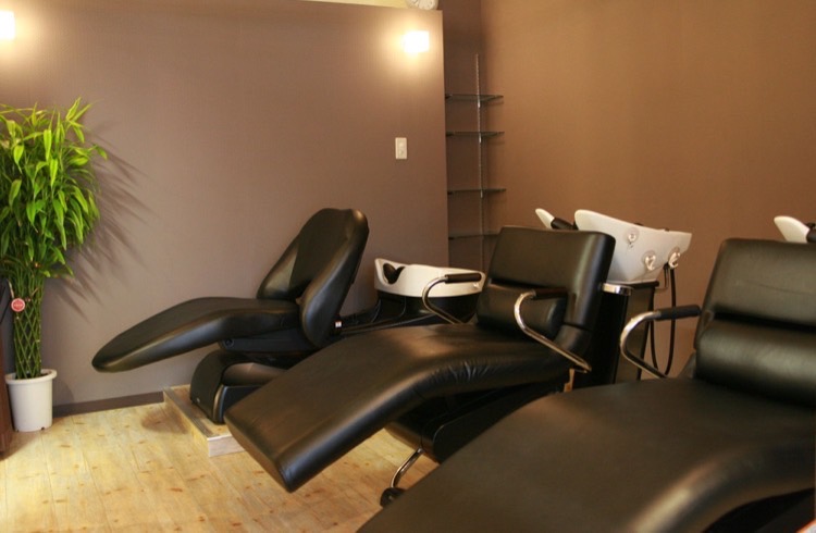 【豊中駅】≪パートスタッフ大歓迎!!≫≪週2日からOK！≫長く安心して勤められるサロン！子育て中の急なアクシデントにも理解があり臨機応変に対応します！「Jardan（ジャルダン）」からスタイリスト（美容師）の求人☆★☆