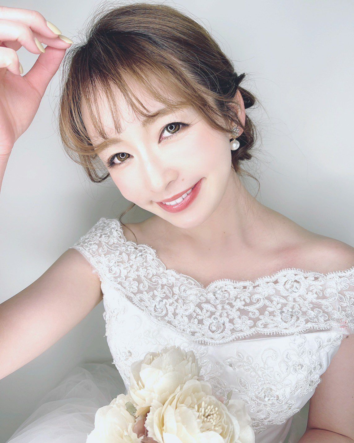 【外環沿い富田林】 月8日休み  社会保険完備 実力派オーナーが手がけるトータルビューティーサロン!技術を学びたい、講師活動に興味のある方にぴったりなサロンです!「lulu CHARIS(ルルカリス)」からアシスタント(美容師)の求人☆☆