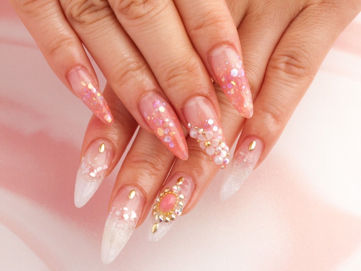 【心斎橋】≪社会保険完備☆有給休暇あり☆スカルプが人気☆≫ミナミのど真ん中にあるLaLaPeach（ララピーチ）★スカルプが人気のトータルサロン!!経験を活かして活躍しませんか  ネイリスト（ネイル）の求人★☆★