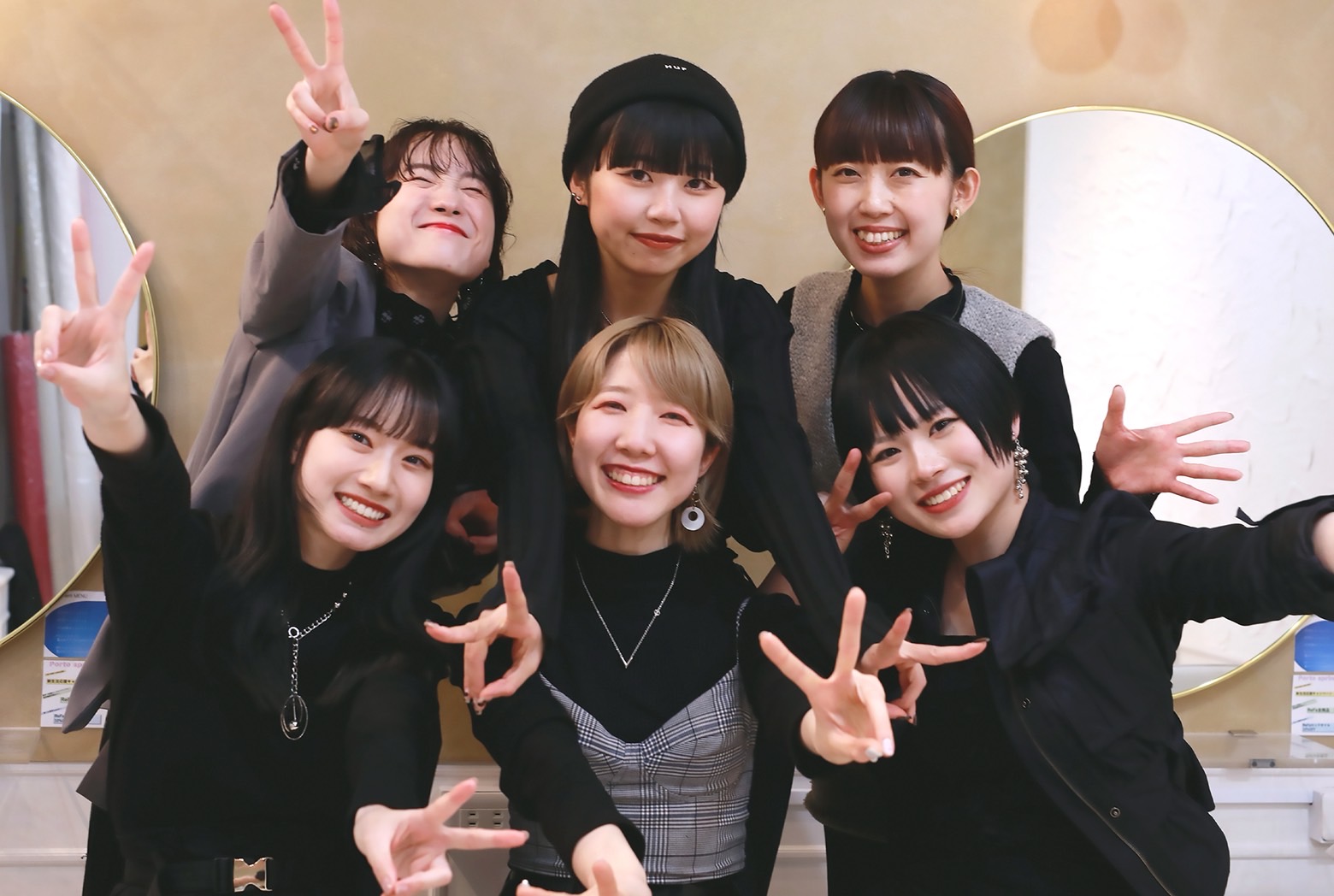 【甲南山手】≪アイリストと兼任OK≫≪完全週休2日≫≪日曜日も休めてプライベート充実≫≪営業時間中レッスン◎≫≪社会保険完備≫≪PHOTOコンテストグランプリ受賞≫肌に優しいもののみを扱い、髪も肌もキレイになる大人向けサロン！技術アップで達成感が得られるような給与システムがあり、撮影技術も身に付きます！「atelier porto（アトリエポルト）」からアシスタント（美容師）の求人☆★