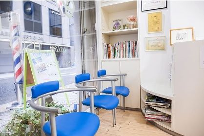 【三宮】≪日祝定休≫≪GW休み♪≫≪社会保険完備≫日祝定休という美容業界では珍しい休日体制がオススメ！子供からお年寄りまで幅広い層の方に愛されるお店です！“ヘアサロン ASO 三宮本店（ヘアサロンアソサンノミヤホンテン）”からスタイリスト（理容師）の求人☆★