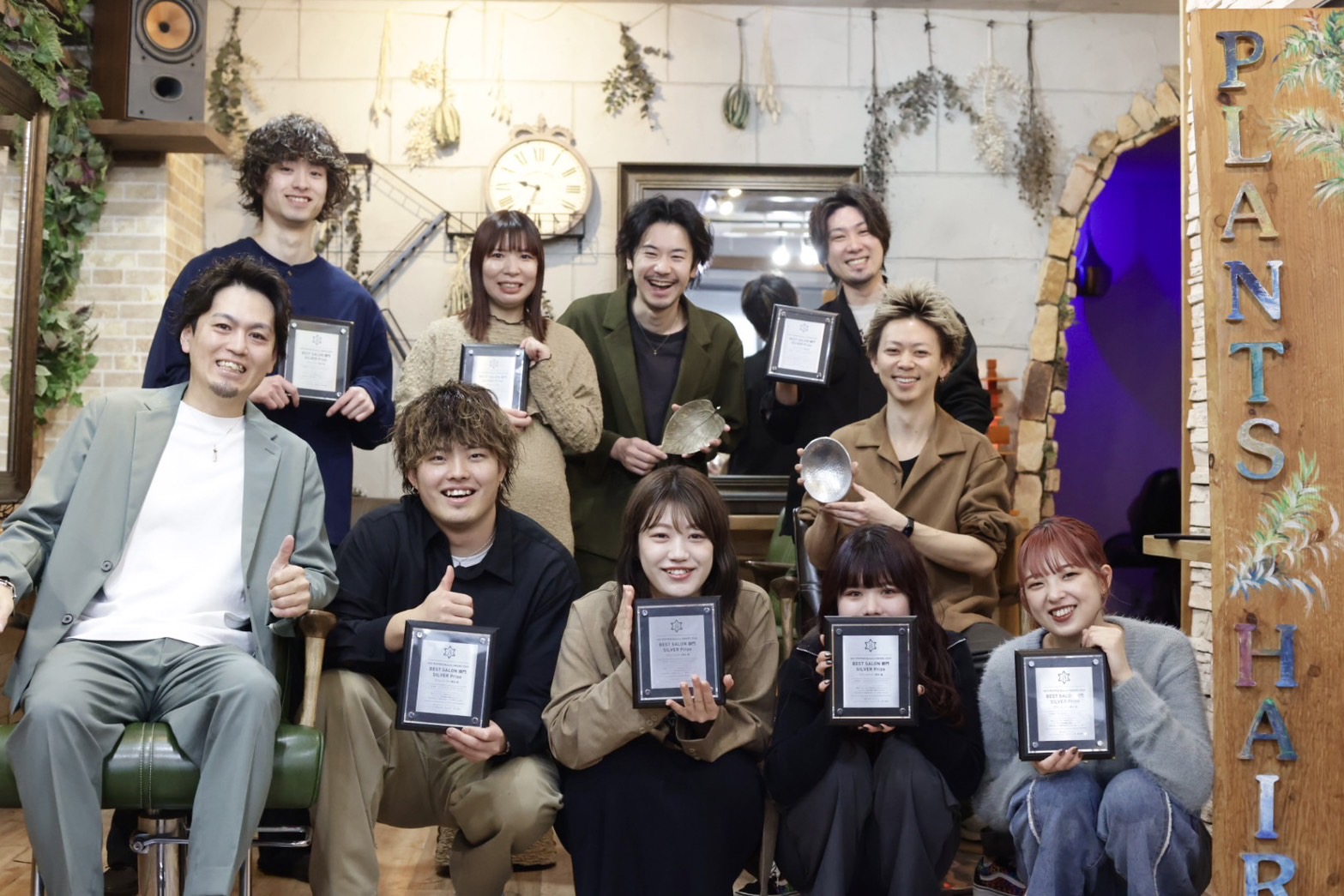 【高宮駅】オープニングスタッフ5名募集中！博多で大人気のプランツヘアーから2025年5月に高宮エリアで新店舗グランドオープン！！◆月給20万円スタート・社会保険完備・有給アリ◆仕事＆プライベートの充実OK！営業中にレッスン制度があり技術をしっかり学べ、どこにも負けない美容師を目指せるヘアサロン「プランツヘアー 高宮店（プランツヘアー タカミヤテン）」からスタイリスト（美容師）の求人☆★