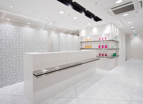 【銀座】<完全週休2日制><社会保険完備>全国に展開するヘアサロン!高月給を目指せる◎歴史と実績のある会社なので安定して美容師を続けて行くことが可能♪TAYA & CO. GINZA 銀座本店(タヤアンドコーギンザギンザホンテン)からスタイリスト(美容師)の求人☆★