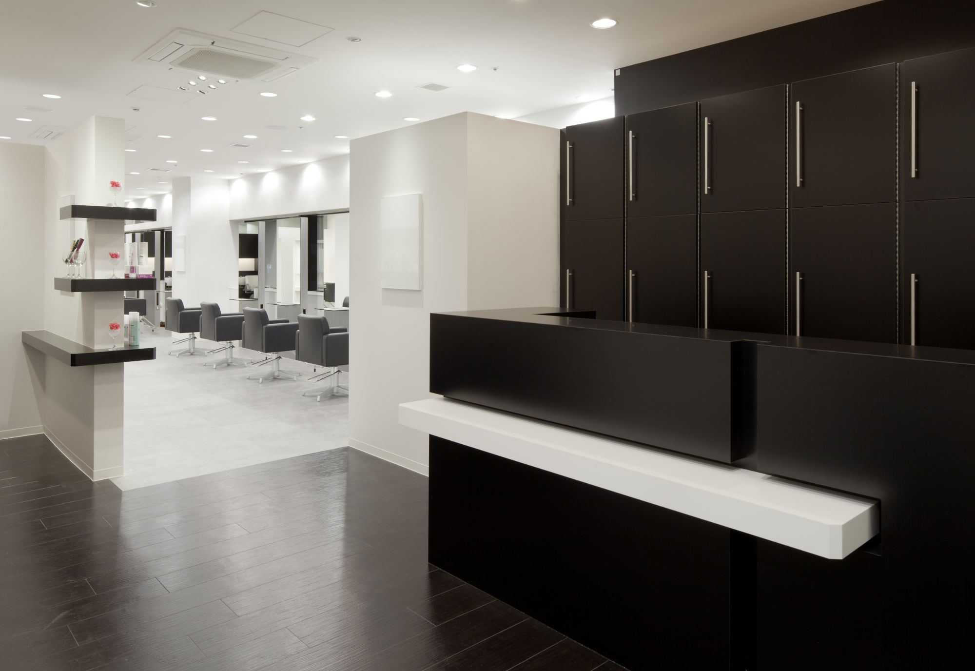 【中野】＜完全週休2日制＞＜社会保険完備＞抜群の待遇を擁する全国に展開するTAYAグループ☆充実の教育体制があり安心して美容師を続けられる環境です♪TAYA 中野マルイ店（タヤ ナカノマルイテン）からアシスタント（美容師）の求人☆★