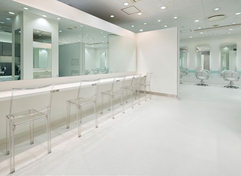 【錦糸町】＜完全週休2日制＞＜社会保険完備＞抜群の待遇を擁する全国に展開するTAYAグループ☆入客チャンス〇月給30万円以上も可能です♪TAYA アルカキット錦糸町店（タヤアルカキットキンシチョウテン）からスタイリスト（美容師）の求人☆★