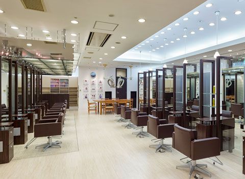 【立川駅】<完全週休2日制><社会保険完備>抜群の待遇を擁する全国に展開するTAYAグループ☆歴史ある会社なので充実の教育体制がありますしっかり技術を学んでもらえます♪TAYA グランデュオ立川店(タヤグランデュオタチカワテン)からアシスタント(美容師)の求人☆★