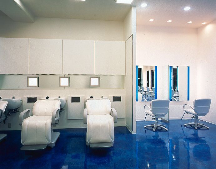 【ひばりが丘】＜完全週休2日制＞＜社会保険完備＞大手ならではの抜群の待遇をご用意！TAYAグループは歴史と実績のある会社なので、充実の教育体制があり,技術を学んでいける環境です！TAYA blue label ひばりが丘店（タヤブルーレーベルヒバリガオカテン）からアシスタント（美容師）の求人☆★