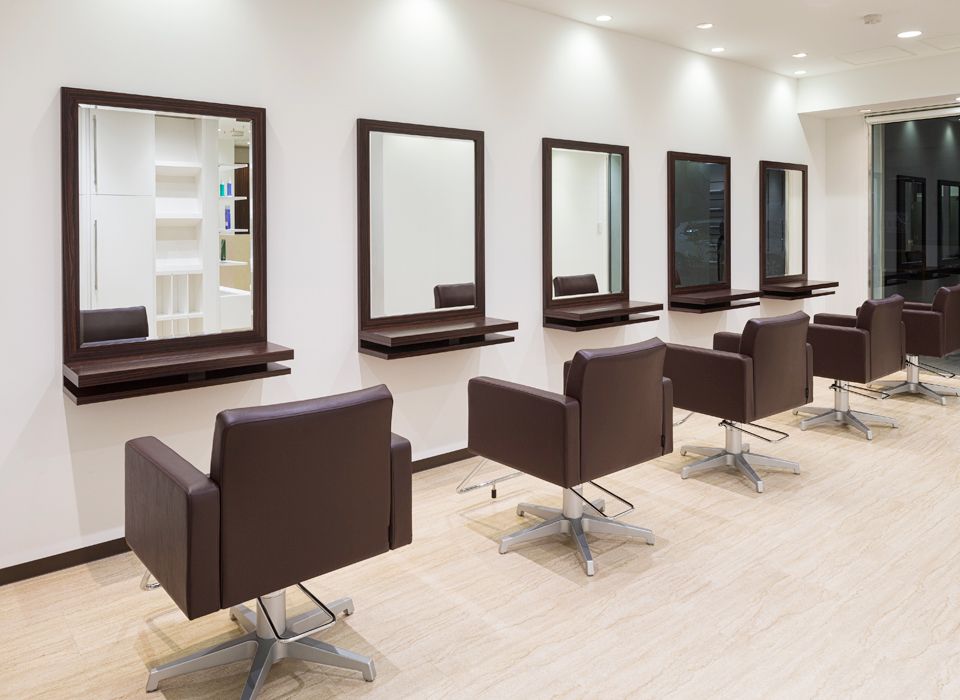 【三軒茶屋】＜完全週休2日制＞＜社会保険完備＞抜群の待遇が◎全国に展開するTAYAグループ☆充実の教育体制があり安心して美容師を続けられる環境です♪プライベートも充実♪TAYA 三軒茶屋店（タヤサンゲンヂャヤテン）からアシスタント（美容師）の求人☆★