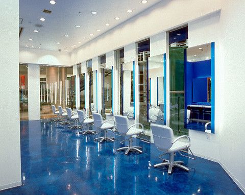 【鶴間】<完全週休2日制><社会保険完備>などの抜群の待遇を整えるTAYAグループ☆それ以外にも集客が強く月給30万円以上の高収入も狙えます!プライベートも充実可能!TAYA blue label イオンモール大和店(タヤブルーレーベルイオンモールヤマトテン)からスタイリスト(美容師)の求人☆★