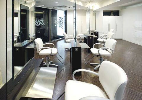 【東林間】＜完全週休2日制＞＜社会保険完備＞大手ならではの抜群の待遇があり働きやすさ◎充実の教育体制により、安心してスタイリストを目指せます！プライベートな時間もしっかり持てる！TAYA 東林間店（タヤヒガシリンカンテン）からアシスタント（美容師）の求人☆★