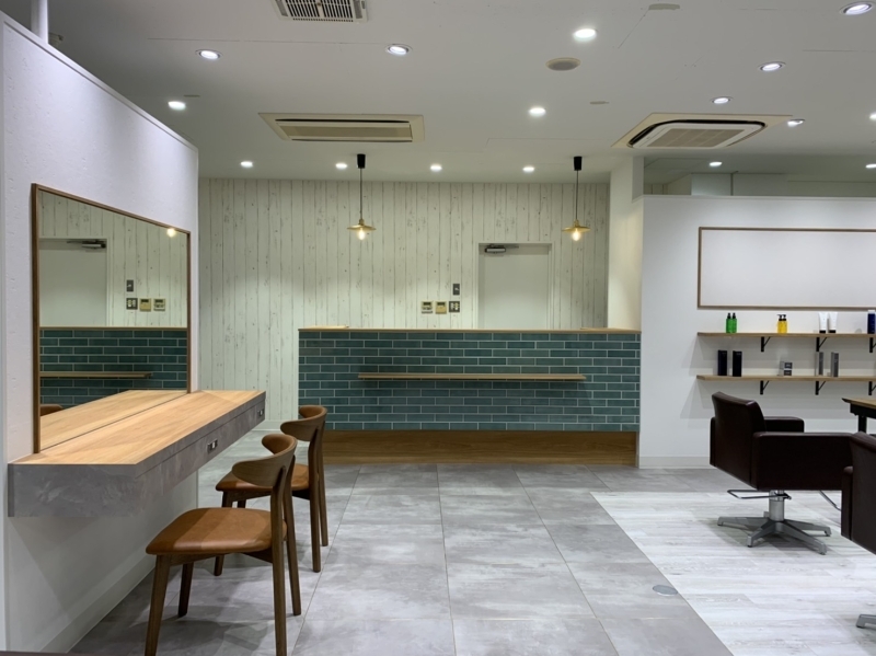 【町田駅】<完全週休2日制><社会保険完備>大手ならではの抜群の待遇をご用意!TAYAグループは歴史と実績のある会社で、充実の教育体制があります!安心して技術を学んでいける環境です!TAYA 町田店(タヤマチダテン)からアシスタント(美容師)の求人☆★