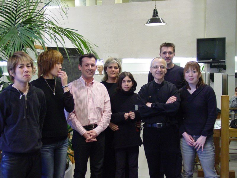 【大名】≪月休8日≫≪月給17.1万円スタート≫≪社会保険完備≫オーナーさん自身がフランスで勤務経験あり！！高いレベルの技術・接客を学べ、自信をもったスタイリストを目指せる高単価ヘアサロン「La beaute YASUMORI（ラボーテヤスモリ）」からアシスタント（美容師）の求人☆☆