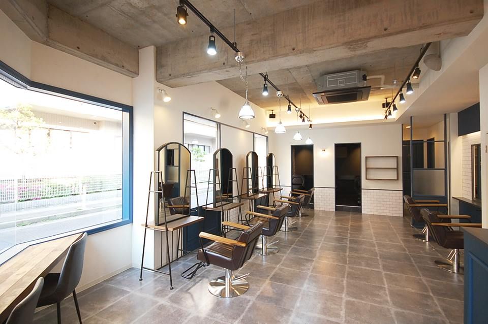 【板宿】≪完全週休2日（日曜月曜定休）≫≪平均退社時間17時≫≪エイジングケア・ヘッドスパが自慢≫大人の女性のためのエイジングケア専門店！プライベートも充実でき、頑張った分の還元もしっかりあります◎ブランクのある方やママさんでも長く仕事を続けられるサロンですよ！「HALLY 板宿店（ハリーイタヤドテン）」からスタイリスト・スパニスト（美容師）の求人☆★