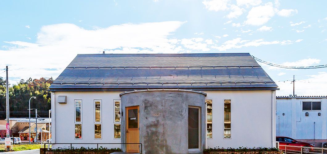 【松江駅】≪有給休暇あり、最大9連休≫≪ウィッグ代補助あり≫≪社会保険完備≫抜群の待遇！アカデミー制で、営業外の負担を少なくレッスンを進められます。働きやすい環境が整ったお店ですよ。「canoe 学園店（カノエガクエンテン）」からアシスタント（美容師）の求人☆★