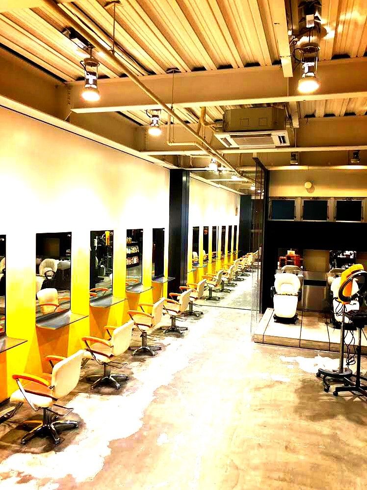 【今福鶴見】≪オートシャンプー台導入サロン≫≪完全週休2日制≫≪賞与3回あり≫≪社会保険完備≫≪平均退社20時≫最短2年でデビュー可能!カラーシャンプーがオートシャンプーなので、手荒れの心配がありませんよ!「hair make rub 鶴見店(ヘアーメイクラブツルミテン)」からアシスタント(美容師)の求人☆★☆