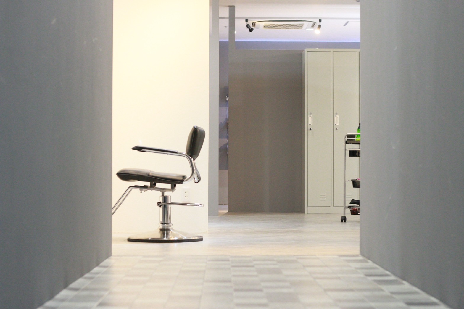 【札幌】大人気ヘアサロングループ！≪フリー40〜45％／指名45〜55％還元≫により高収入が可能！勤務時間や休日数は相談OK！自分のライフスタイルに合わせた働き方が出来るサロンです！「SEED LUXBE by chouchou（シードラックスビーバイシュシュ）」からスタイリスト（美容師）の求人☆★