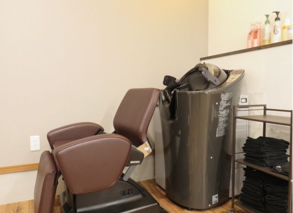 【藤森】≪時短勤務OK≫≪週2日〜勤務できる方≫≪土曜休み相談OK≫複雑な技術などなくてもOK！シンプルなメニューのみのカラー専門店！「白髪染め専門店 おそめ（シラガゾメセンモンテンオソメ）」からカラーリスト（美容師）の求人☆☆