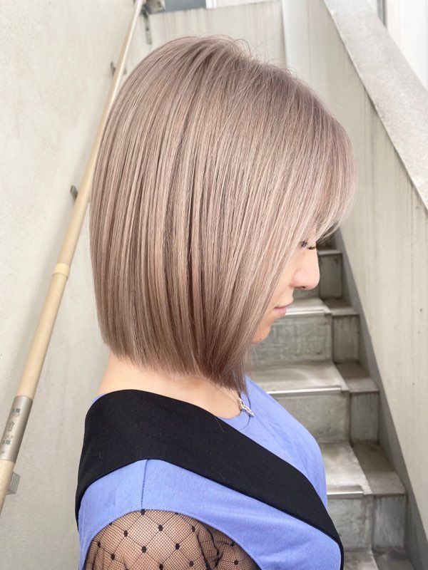 【アメ村】≪月給19〜20万円!!≫≪月8日休み≫≪2年デビュー≫今後の店舗拡大に向けスタッフさん募集中！中心部からトレンドを発信!!長く美容師として活躍できるよう全力でサポート！「NINE hair-studio （ナインヘアスタジオ）」からアシスタント（美容師）の求人☆★☆