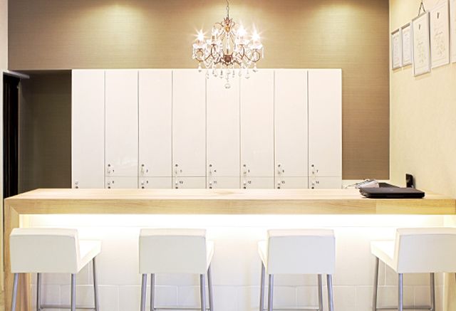 【西大寺】≪月8〜10日休み≫≪日曜日休みあり≫研修体制も充実の化粧品メーカー直営エステティックサロン！休みも多くてプライベートも充実できます！「THE FAITH 西大寺店（ザフェースサイダイジテン）」からエステティシャンの求人☆☆