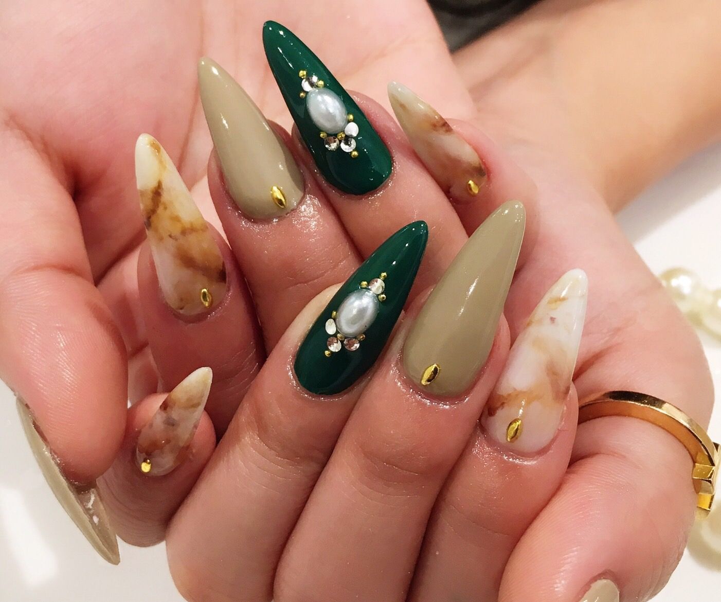 【銀座】◆土日休みOK!・社会保険完備◆段階的に教えていくので、未経験でも無理なくスキルアップできます。土日のお休みも取得可能!口コミ評価が高く幅広い年齢層に人気のサロンnail & eyelash Bounail 銀座店(ネイルアンドアイラッシュボネールギンザテン)からネイリストの(ネイル)求人☆☆