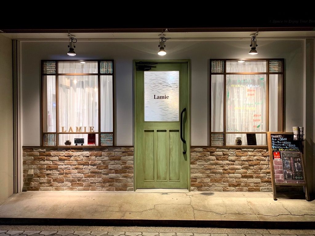 【阿倍野】≪月8日休み≫≪月給24万円スタート≫≪社会保険完備≫≪マンツーマン接客≫少人数制の落ち着いた雰囲気で自分のペースに合わせた働き方が叶う！希望に合わせて正社員・業務委託の選択可能！「Lamie（ラミ）」からスタイリスト（美容師）の求人☆★