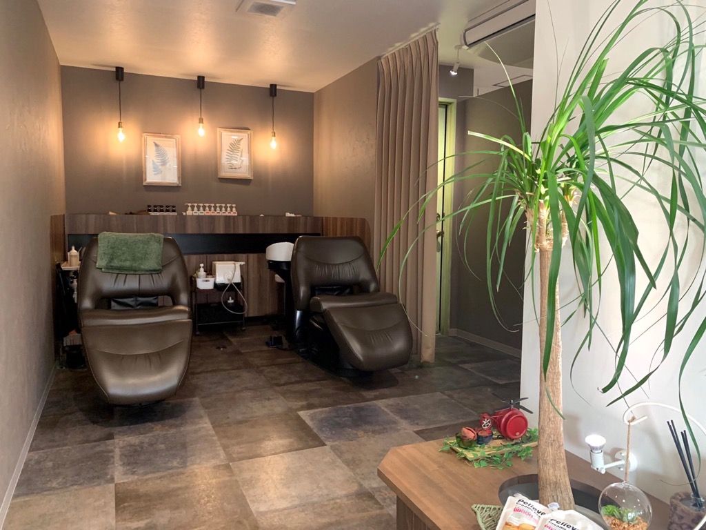 【阿倍野】≪月8日休み≫≪月給24万円スタート≫≪社会保険完備≫≪マンツーマン接客≫少人数制の落ち着いた雰囲気で自分のペースに合わせた働き方が叶う！希望に合わせて正社員・業務委託の選択可能！「Lamie（ラミ）」からスタイリスト（美容師）の求人☆★