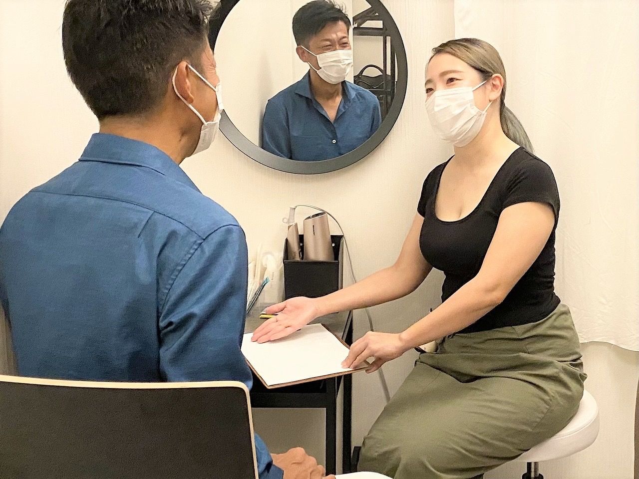 【櫛田神社前駅】≪月給25万円〜・完全週休3日制・社会保険完備・未経験OK≫ノルマが無いのも魅力のひとつ!!充実した福利厚生で長くお仕事ができます!!身だしなみを整えお客様をひとつ上のステージに送り出すメンズエステサロン「tuning salon homme 福岡博多店(チューニングサロンオムフクオカハカタテン)」からエステティシャンの求人☆☆