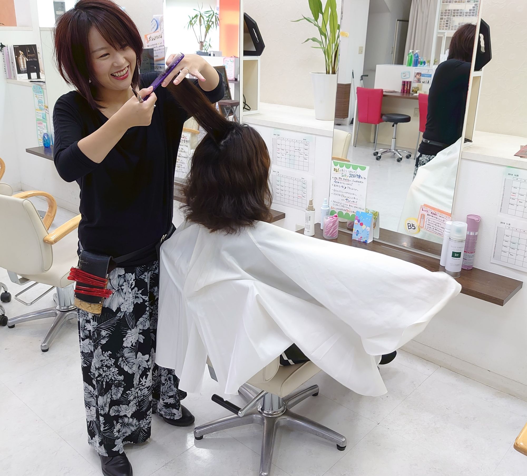 【高田市駅】≪月7,8日休み≫≪平均退社時間19時≫≪夏季冬季休暇あり≫スタッフの仲が良くチームワーク抜群!働きやすい環境が整っています!faire(フェール)からアシスタント(美容師)の求人☆★☆