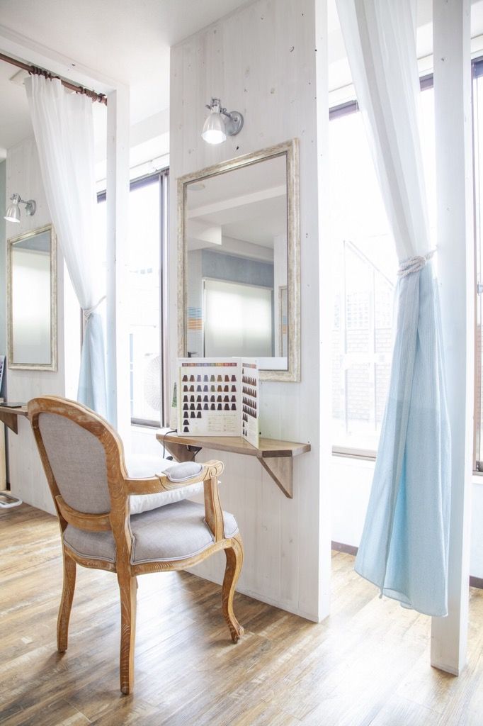 【江坂】業務委託・パートと働き方選択可能!フリー40%指名50%の歩合制でマンツーマンでの入客も可能!自分のライフスタイルに合わせて勤務の出来るサロン“head to head(ヘッドトゥヘッド)”からスタイリスト(美容師)の求人☆★