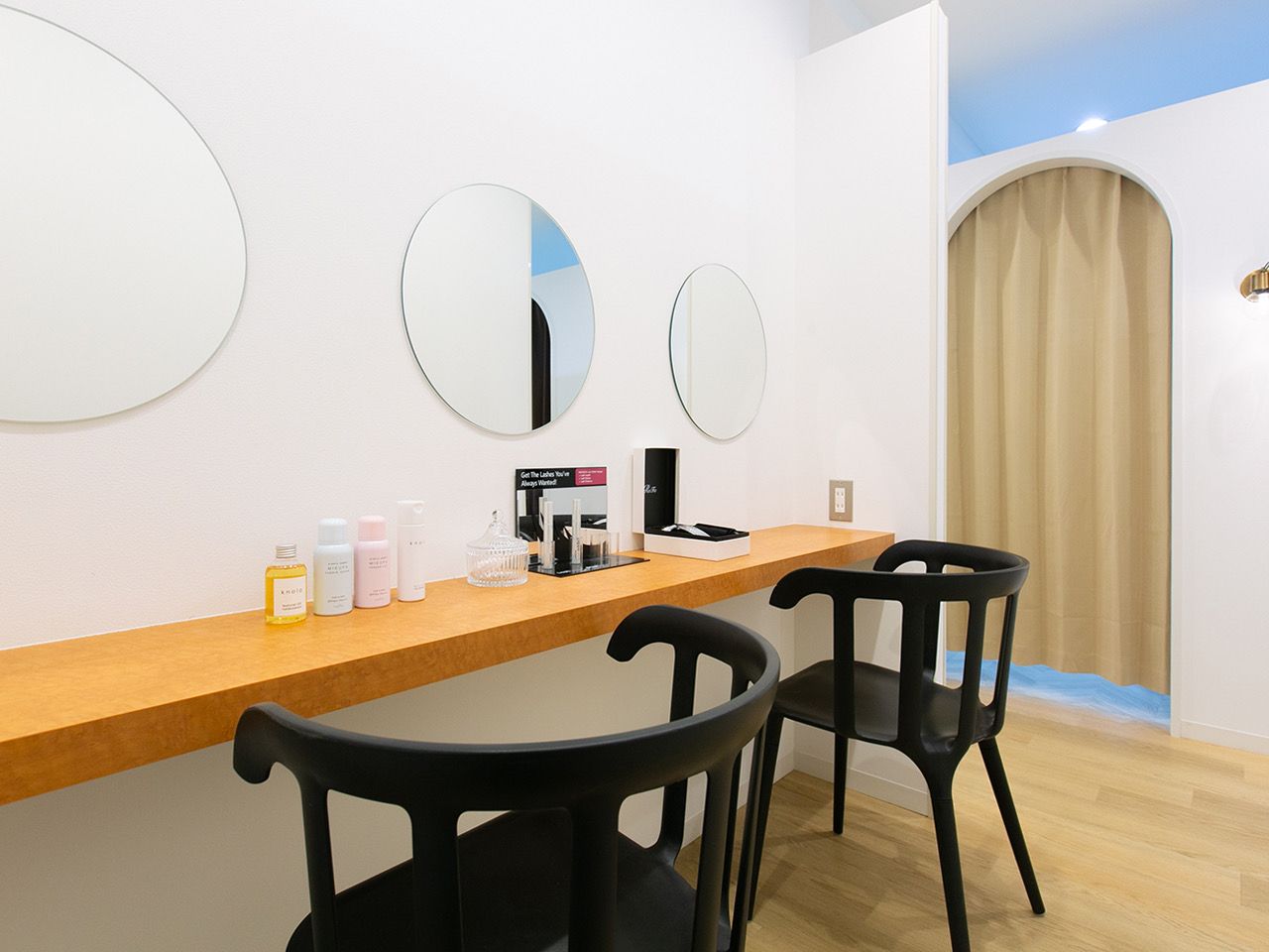 【柏駅】◆住宅手当あり・実働8時間・社会保険完備◆お客様のなりたいを叶えるトータルビューティーサロン！「Chipie 柏東口店（シピカシワヒガシグチテン）」からアイリスト（アイデザイナー・まつ毛エクステ）の求人