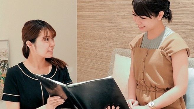 【池袋】◆土日休み選択可能・産休育休制度あり・社会保険完備◆未経験からでも、安心の教育体制で、アイリストデビューが目指せます。自分のライフスタイルに合わせた働き方が可能「CILGRACE 池袋ホテルメトロポリタン店(シルグレイスイケブクロホテルメトロポリタンテン)」からアイリスト(まつげエクステ・まつげパーマ・アイブロウ)の求人☆☆