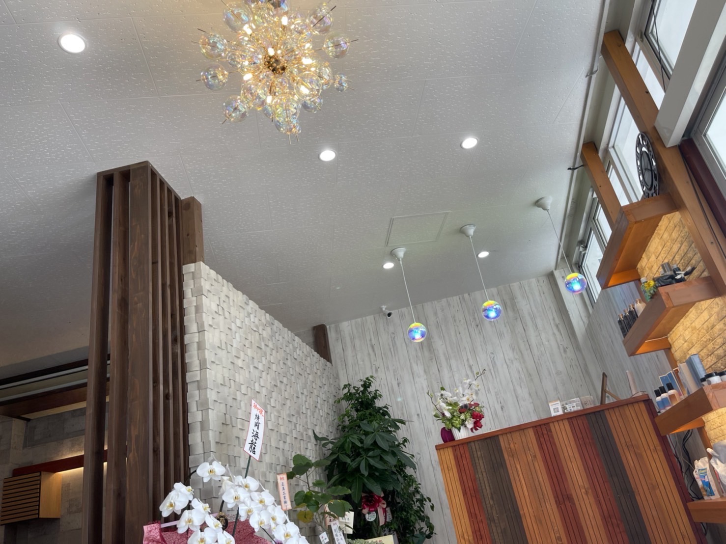 【諏訪】≪完全週休2日制・社会保険完備・残業なし≫仕事とプライベートどちらも充実！！アットホームな雰囲気で誰もが気軽に髪をキレイにできるヘアサロン「ORiVER（オリバー）」からスタイリスト（美容師）の求人☆☆