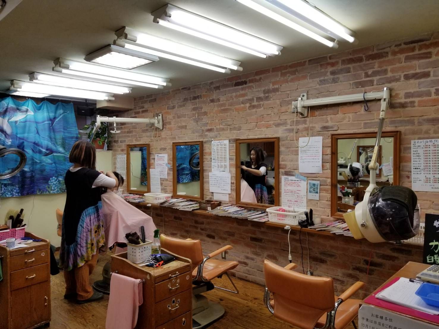 【高の原】≪社会保険完備≫≪月給23万円〜≫≪有給休暇あり≫少人数制の地域密着型のアットホームサロン！今まで学んだ技術を活かしながら楽しく働きましょう！「サンライト 高の原店（サンライトタカノハラテン）」からスタイリスト（美容師）の求人☆☆