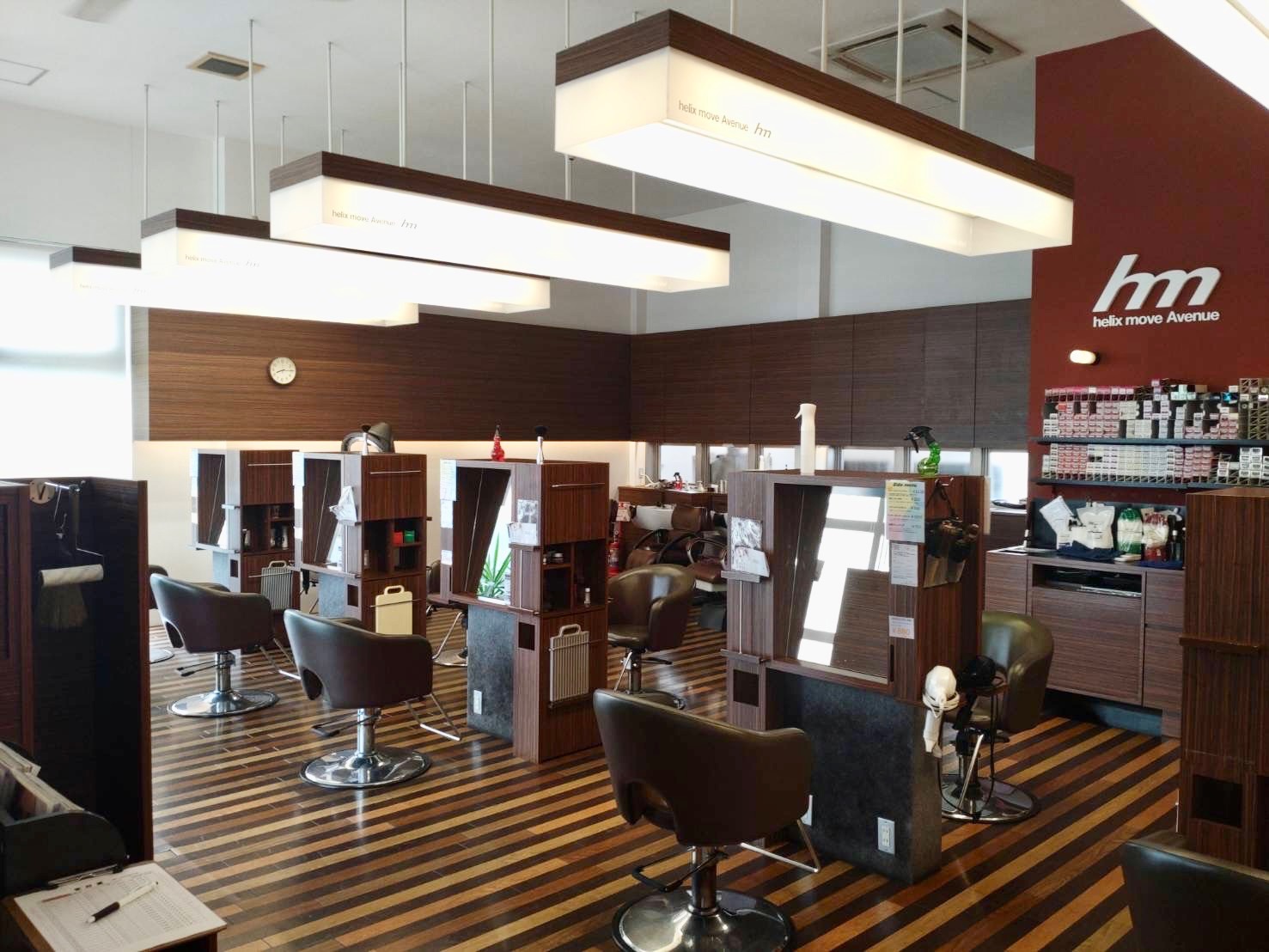 【淀姫神社前停】≪営業時間18時迄≫≪社会保険完備≫≪残業なし≫パート・アルバイト勤務の方多数在籍！地域密着型ヘアサロン「helix move Avenue 矢峰店(ヘリックスムーブアベニューヤミネテン)」からスタイリスト（美容師）の求人★☆