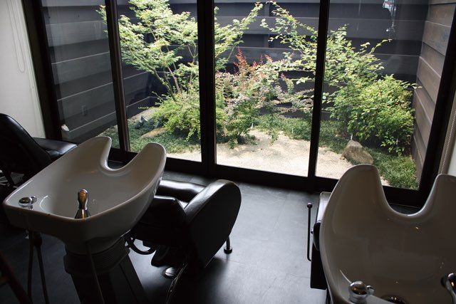 【駅家】≪高月給スタート・第3日曜日休・社会保険完備≫年間休日100日以上で働きやすい環境を創っています！！スタッフ満足度を高め長くお仕事できる環境を作っているヘアサロン「coco・labo（ココラボ）」からアシスタント（美容師）の求人☆★