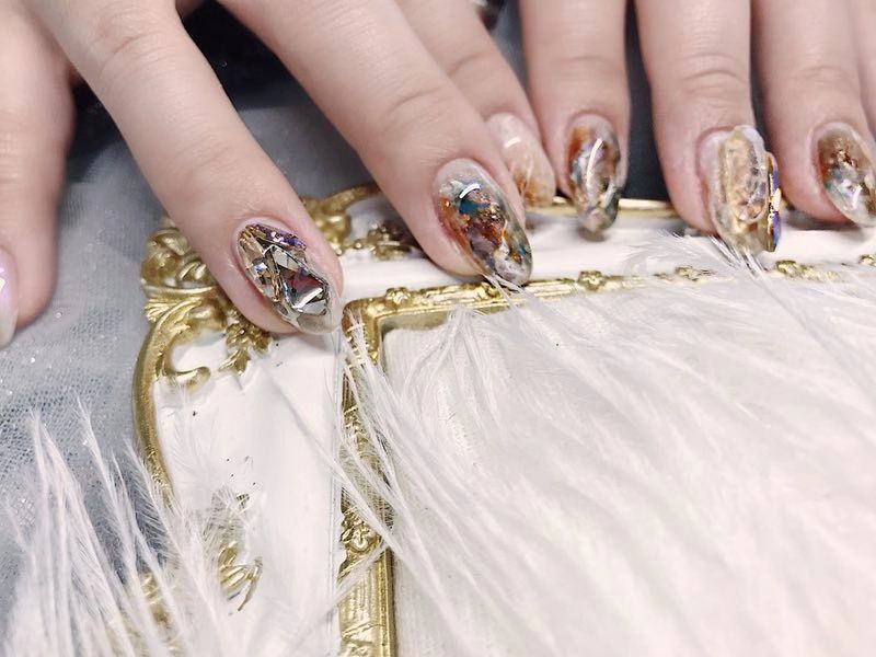 【京橋】私服勤務OK!メイク・髪色自由!おしゃれをして働く事が出来る環境!今までの経験をフルで生かしてみませんか ”morelia nail(モレリア ネイル)”からネイリスト(ネイル)の求人