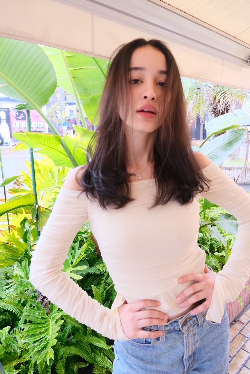 【大日】≪選べる入社特典≫≪3ヶ月限定、指名フリー共に70％還元or最低保障給35万円or入社祝金30万円支給≫≪主婦の方も多数活躍中≫≪インボイス登録なくてもOK≫≪古川橋店も同時募集≫薬剤が豊富なので客単価も上げやすいサロン！ハイトーンと髪質改善のオーダーが人気！独立支援やFC制度もあり！「shangri-la room（シャングリラルーム）」からスタイリスト（美容師）の求人☆★