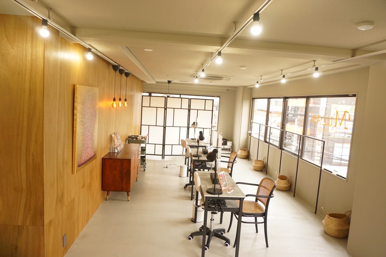 【門真市駅】≪入社3ヶ月間限定で指名フリー共に50％≫≪土日休み連休も可能≫子育て世代の方も働きやすいよう協力体制のあるサロンです！スタッフの意見も取り入れてくれ環境！ネイル店舗の立ち上げをしたい方にもおすすめ◎「shangri-la annex 門真市駅前店（シャングリラアネックスカドマシエキマエテン）」からネイリスト（ネイル）の求人★☆