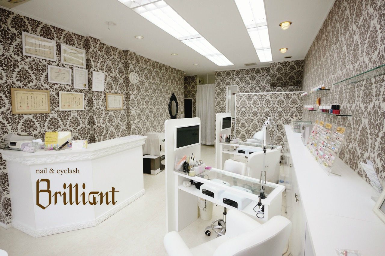 【草加駅】◆完全週休2日制・社会保険完備・有給休暇あり◆インセンティブがしっかりつき、お休みも充実。リピーター率も高い地域密着型のサロン「Brilliant（ブリリアント）」からネイリスト（ネイル）の求人☆☆