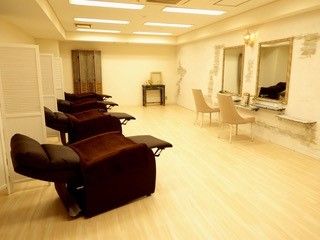 【関内】◆月8日休み・完全歩合制あり・長期休暇あり◆スタッフさん一人ひとりにヒアリングを行い、希望合わせた働き方が叶う環境です。技術指導も丁寧に行い、着実なスキルアップを図れますAFAN Riche(アファンリッシュ)からアイリスト(アイデザイナー・まつ毛エクステ)の求人☆☆