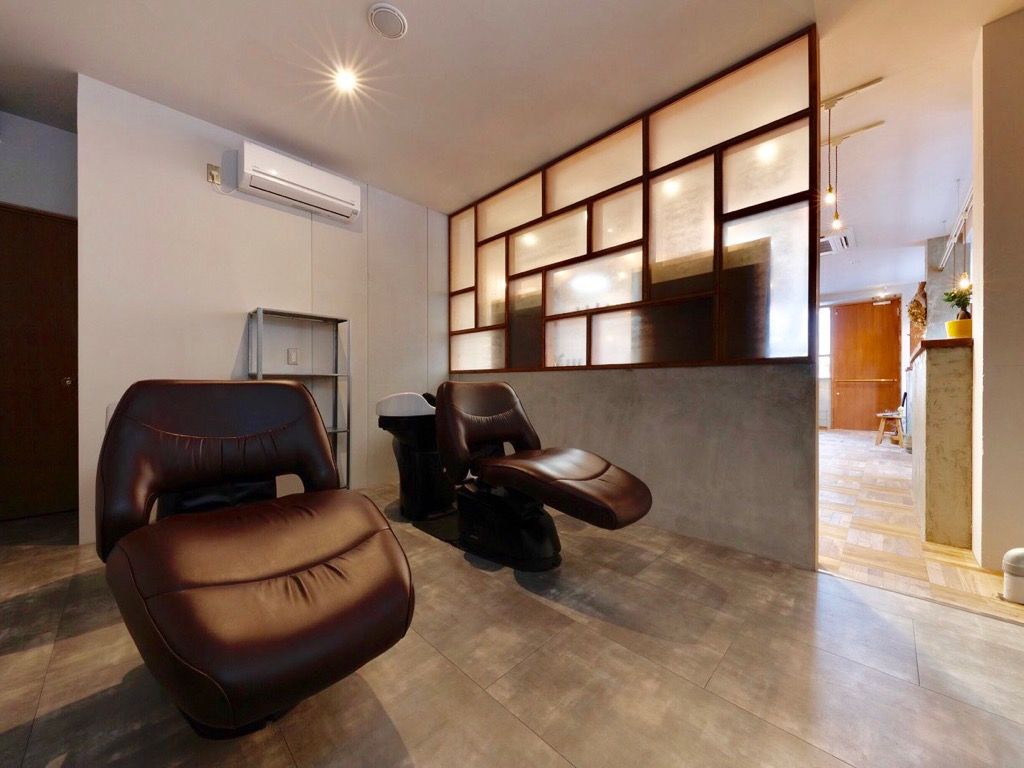 【近鉄奈良】≪最短17時退社≫≪完全マンツーマン接客≫≪完全週休2日制&第1,3日曜日休み≫≪社会保険完備≫≪売上に応じてお給料に還元≫スタッフ第一主義サロン!有給休暇もあり、プライベートも満喫できる。充実した福利厚生面で安心して働ける環境「kiiro(キイロ)」からスタイリスト(美容師)の求人☆★☆