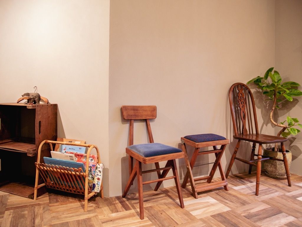 【近鉄奈良】≪最短17時退社≫≪完全マンツーマン接客≫≪完全週休2日制≫≪月2回の日曜定休あり＆社会保険完備≫≪有給休暇あり≫営業後レッスンもないので、プライベートも充実できます！「hitoiro（ヒトイロ）」からスタイリスト（美容師）の求人☆★☆