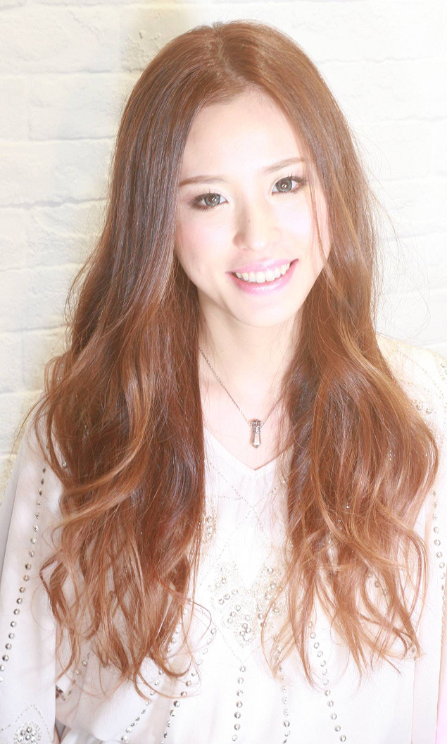 【上本町】東京のサロンで経験した技術を個々のレベルに合わせて丁寧に指導!お客様と共に成長を続ける地域密着型アットホームサロン“accueil(アクーユ)”からアシスタント(美容師)の求人★☆★