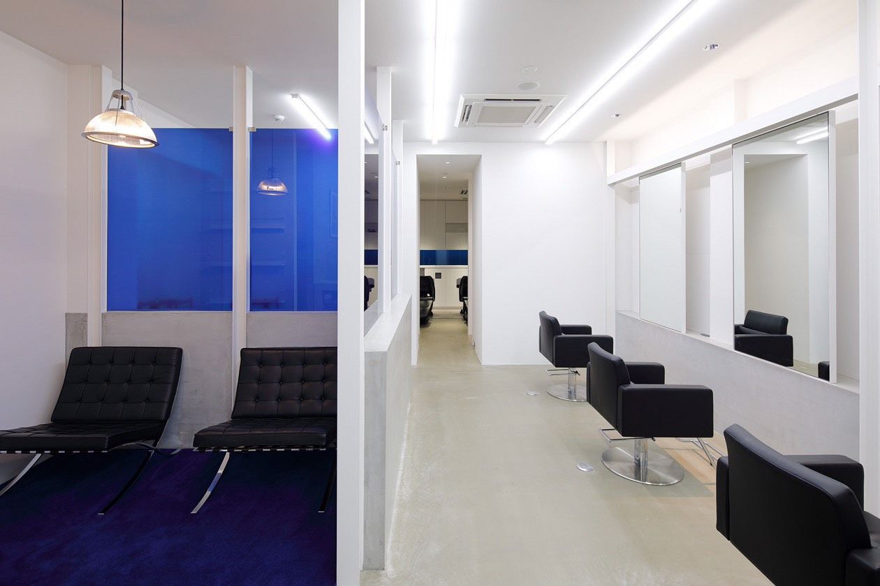 【烏丸】≪月給20万円〜≫≪社会保険完備≫≪営業時間内レッスン可能≫≪20時までに退勤可能≫着付けやメイクも学べる環境あり!レッスンはあなたのペースで進められる◎地域密着型のアットホームサロン!「Roll(ロール)」からアシスタント(美容師)の求人☆★