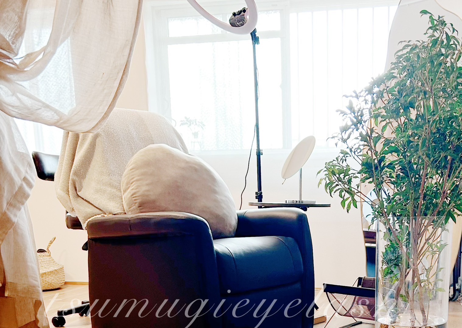 【牧落】≪正社員、パート、委託を選択可能≫未経験歓迎！個々を大事にお客様一人ひとりを大事におもてなし。落ち着いた雰囲気の地域密着型サロン！ゆったりとした空間で働くことができます！「tsumugi eyelash （ツムギ アイラッシュ)」からアイリスト（まつげエクステ・まつげパーマ・アイブロウ）の求人☆☆