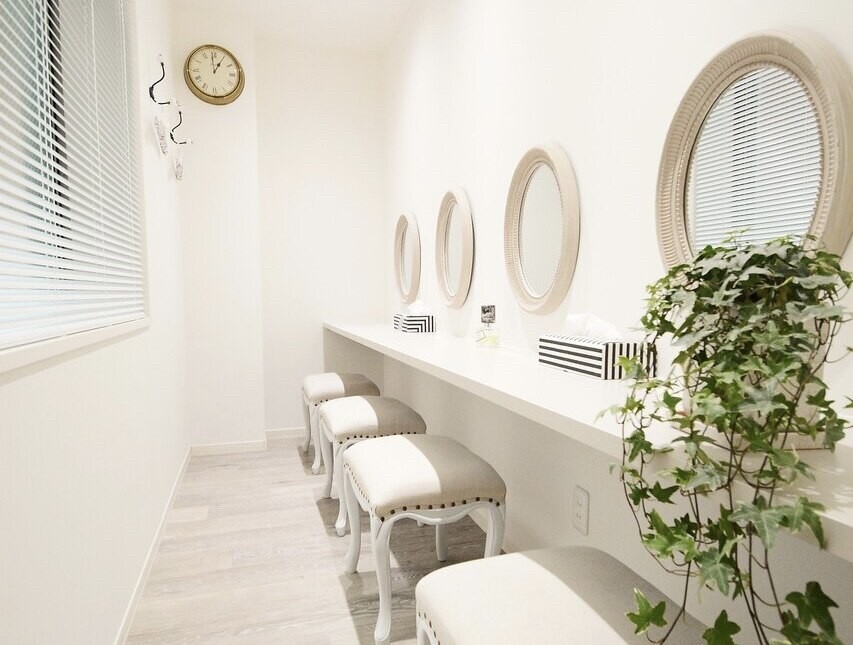 【新井口】≪未経験OK≫≪社会保険完備≫≪月8日休み≫≪種類豊富なデザイン≫安心して学べる教育体制が整っています！休憩や有休もあるので働きやすいサロン「hanabi inokuchi（ハナビイノクチ）」からアイリスト（まつげエクステ・まつげパーマ）の求人☆☆